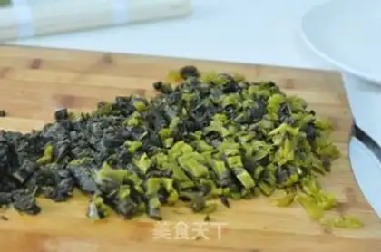 Make Sour sauce, fat noodle step 1