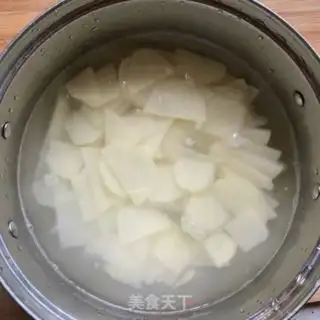 Make Frozen potatoes step 1