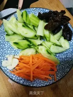 Make The cucumbers make black wood step 0
