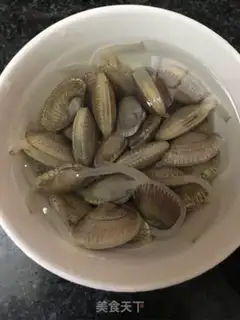 Make Seafood tomato pasta step 0