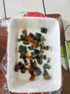 Make Three-coloured eggs step 2