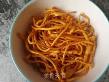 Make The golden fungus weeds are cooked for noodles step 0