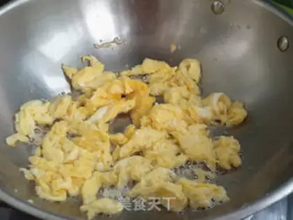 Make Cream of eggs mixed with steam step 4