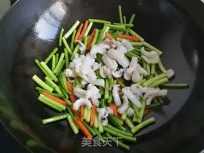 Make Garlic fried fish step 5
