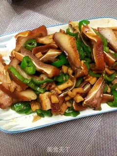 Make Piggy ears with pepper step 6