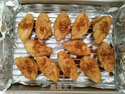 Make Honey, garlic chicken wings step 5