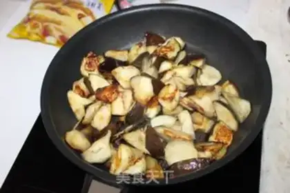 Make Potato with beans step 1