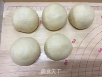 Make A thousand layers of coconut bread step 8