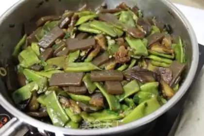 Make Potato with beans step 6