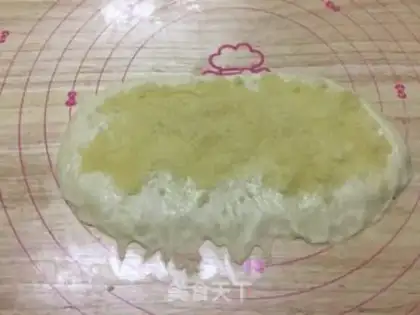 Make A thousand layers of coconut bread step 11