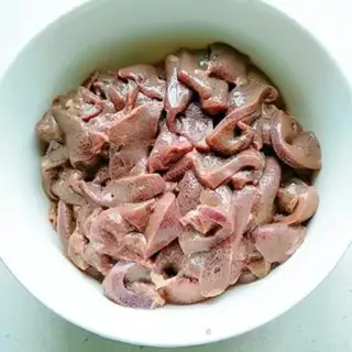Make Twin peppers, pork liver step 3