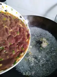 Make Fresh pork liver soup step 7