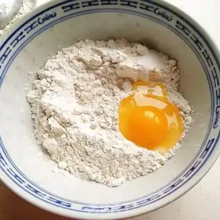 Make Hands on egg noodles step 0