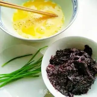 Make Purple egg soup step 1