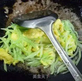 Make Scrambled pigeon eggs step 7