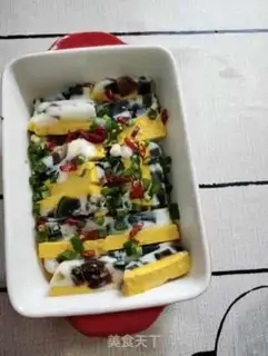 Make Three-coloured eggs step 2