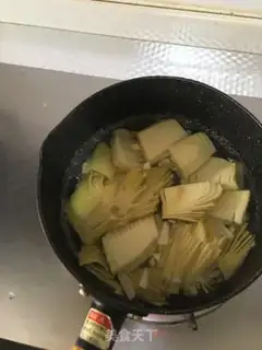 Make Spring snow, peanut rice step 1
