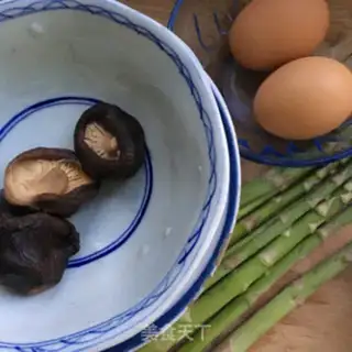 Make An empty egg step 0