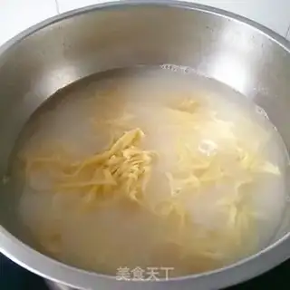 Make Hands on egg noodles step 10