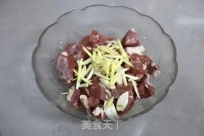 Make Spicy lamb string step 2