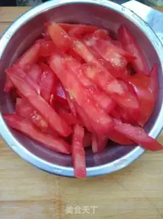 Make Tomato nutrient soup step 1