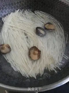 Make An empty egg step 2