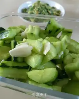 Make Smash the cucumber step 4