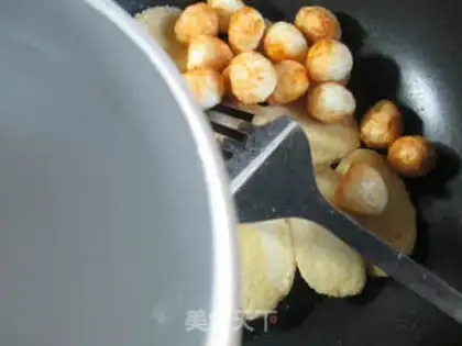 Make Tiger-skinned quail egg roasting chicken step 4