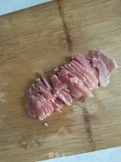 Make Old sprouts, fried meat step 4