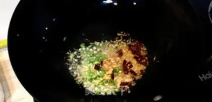 Make Red-hot elbow pig hoof step 1