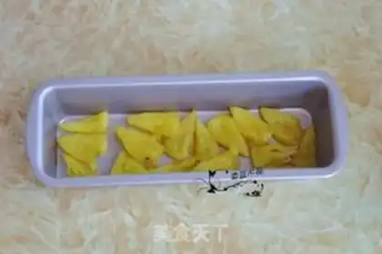 Make Pineapple cake step 1