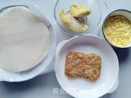 Make A greasy chicken pie step 0