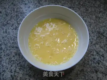Make Shrimp-skin eggs fried mountain medicine step 1