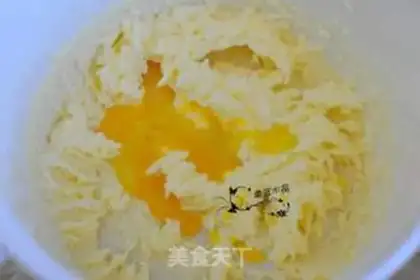 Make Pineapple cake step 3