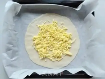 Make A greasy chicken pie step 2
