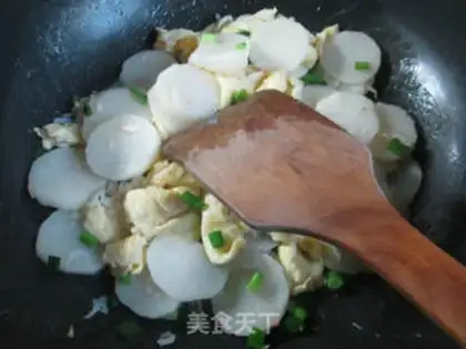Make Shrimp-skin eggs fried mountain medicine step 9