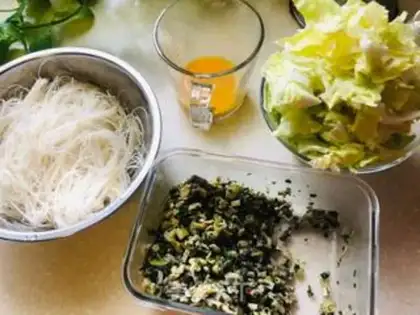 Make Egg-covered greasy powder step 0