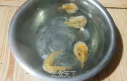 Make Fresh egg fried rice step 1