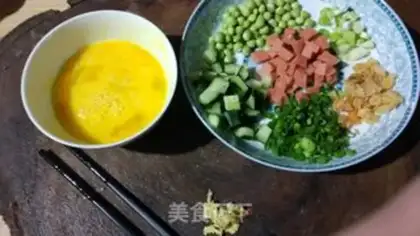 Make Fresh egg fried rice step 4