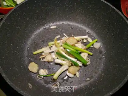 Make Five flowers with garlic step 2