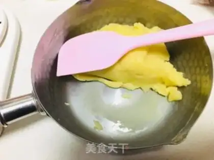 Make Red velvet step 1