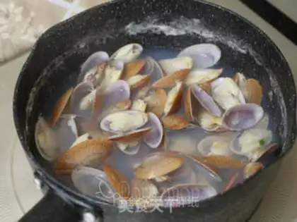 Make Garlic blossoms and roasted golden mushrooms step 6