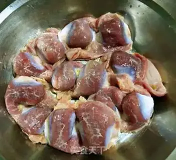Make Garlic spicy chicken and chicken step 0