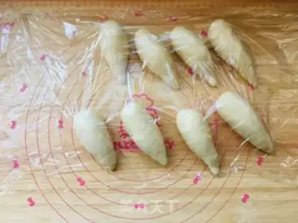 Make Japanese salt bread step 3