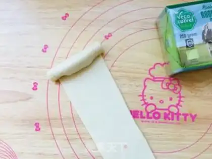Make Japanese salt bread step 5