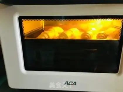 Make Japanese salt bread step 7