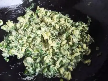 Make Celery leaves and fried eggs step 5