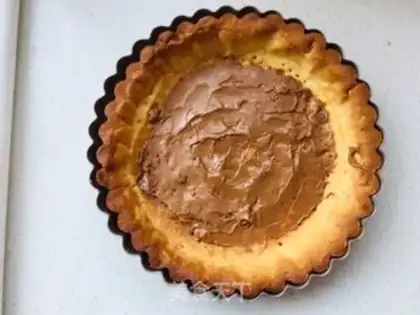 Make Chocolate Cardinal pie step 15