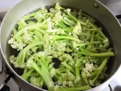 Make Five bouquets for organic vegetables step 1