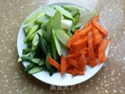 Make Garlic carrot fried eggs step 2